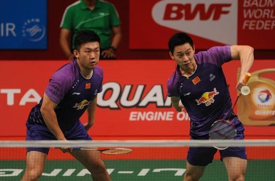 他用实际行 他用实际行