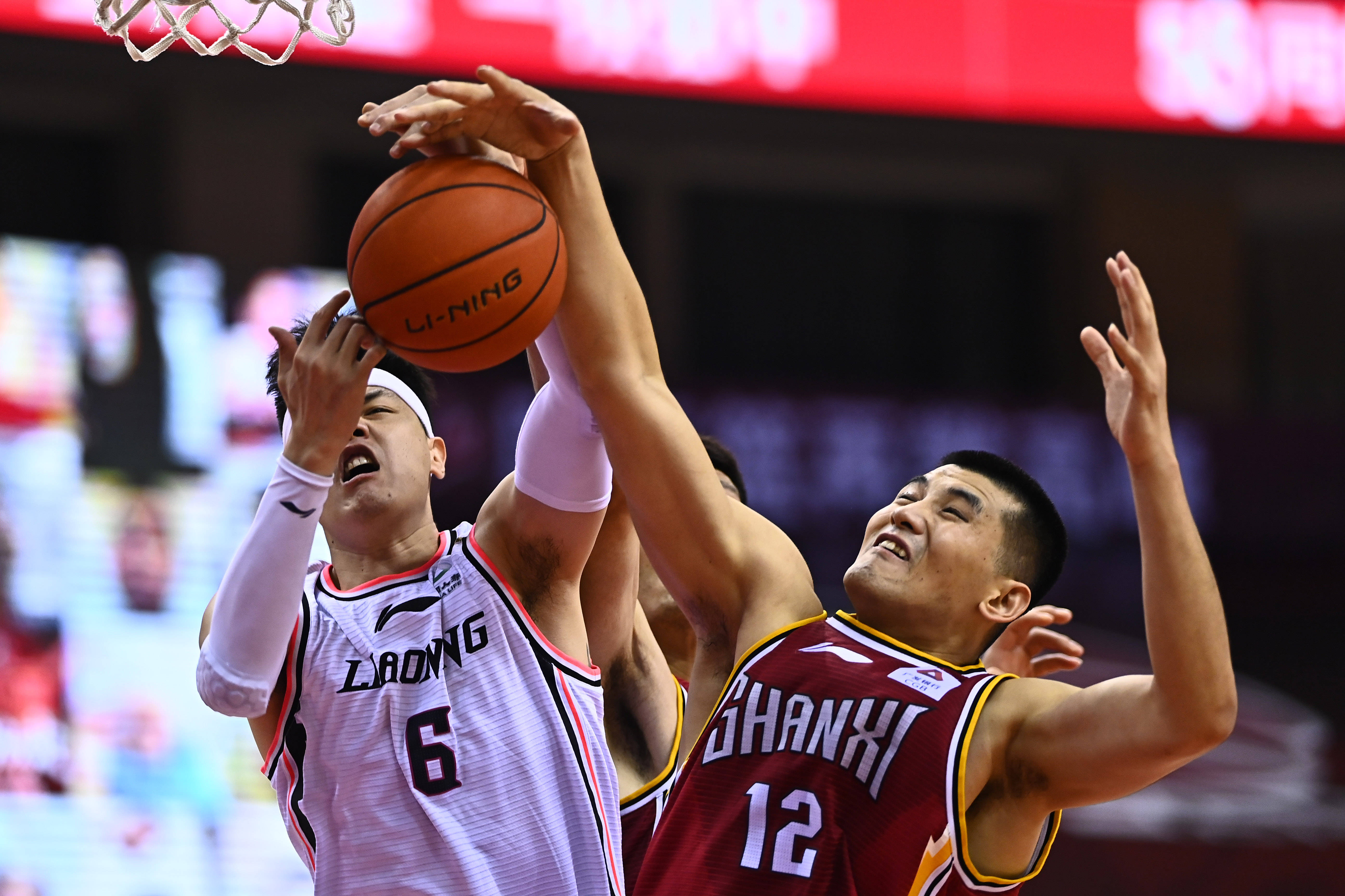 而在这其中 而在这其中