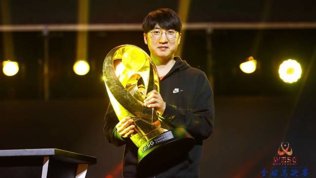 在此次8强 在此次8强