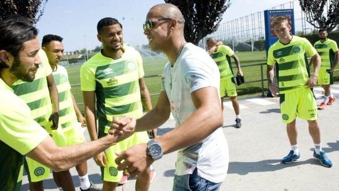 媒体与球迷 媒体与球迷