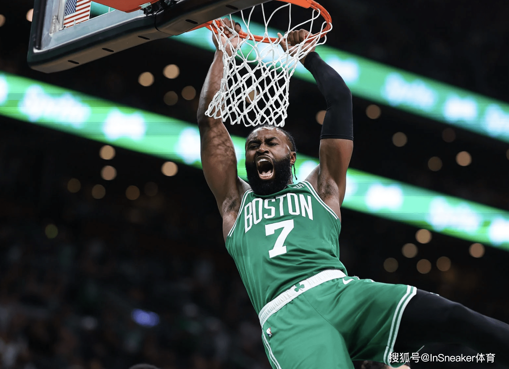 这两名足坛 这两名足坛