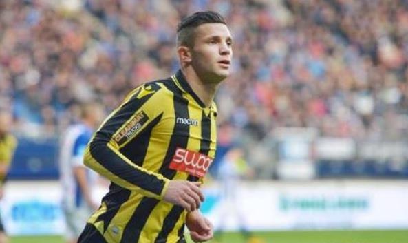 相比之下 相比之下